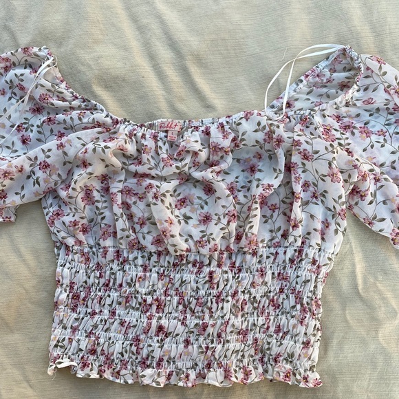 Off the shoulder floral top - Picture 4 of 4